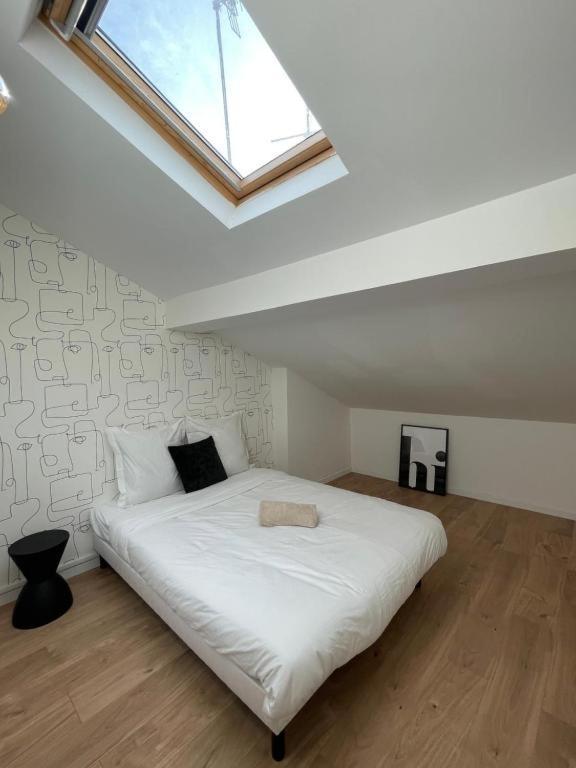 Le Nerolii Apartment Lyon Bagian luar foto