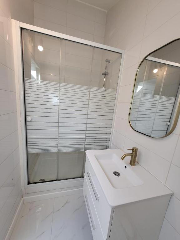 Le Nerolii Apartment Lyon Bagian luar foto