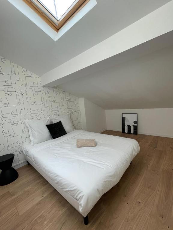 Le Nerolii Apartment Lyon Bagian luar foto