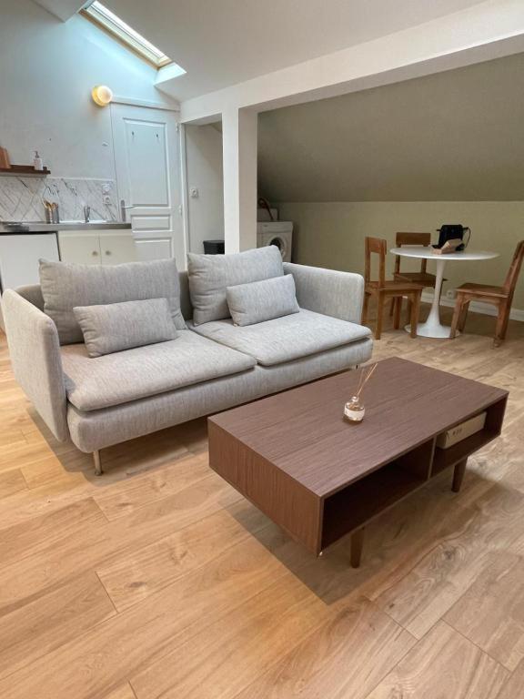 Le Nerolii Apartment Lyon Bagian luar foto