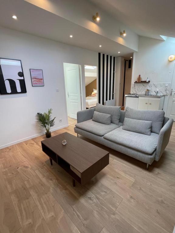 Le Nerolii Apartment Lyon Bagian luar foto